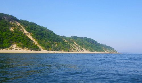 ... along the high cliffs