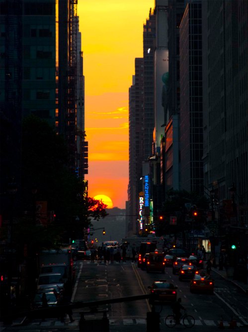 Manhattanhenge 2013 DSC_0265 cropped small