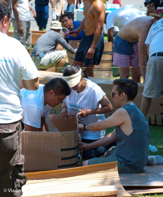 Cardboard-kayak-race-1