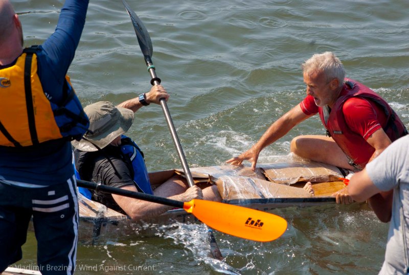 Cardboard-kayak-race-128