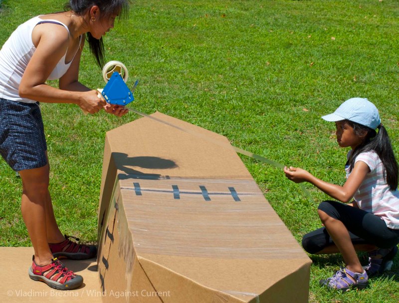 Cardboard-kayak-race-2