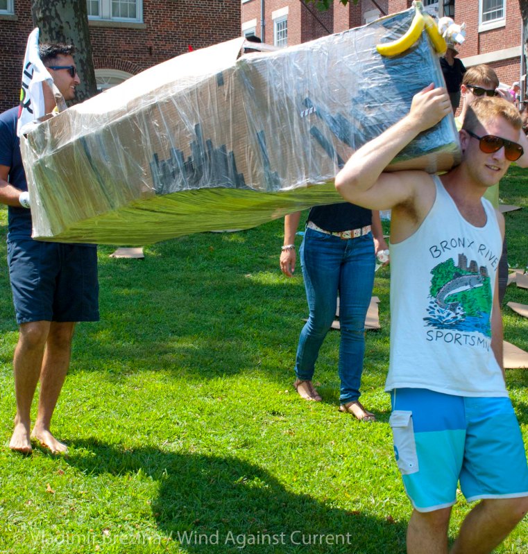 Cardboard-kayak-race-41