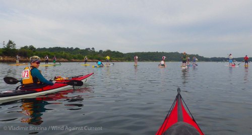 Paddleboarders start