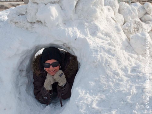 Johna exploring a snow fort in Central Park (photo by Vlad) Johna exploring a snow fort in Central Park (photo by Vlad)