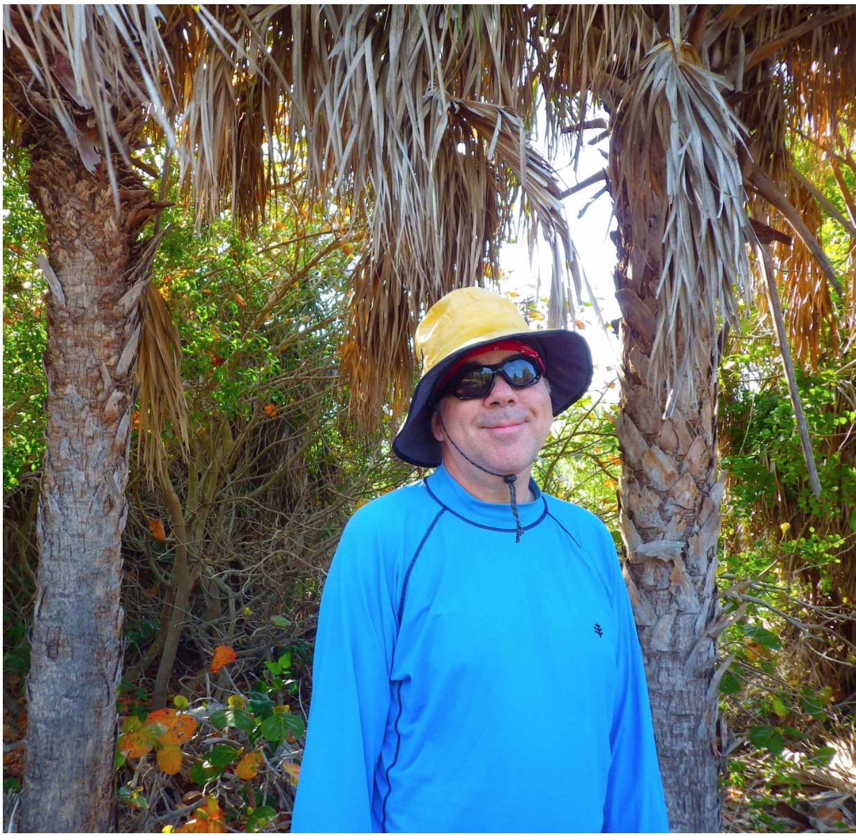 smiling-vlad-and-palm-trees